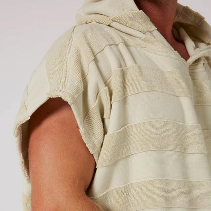 O&E - Layz Skifteponcho med hette